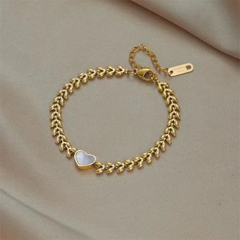 Retro Heart Bracelet — 18K Gold-Tone Titanium Steel