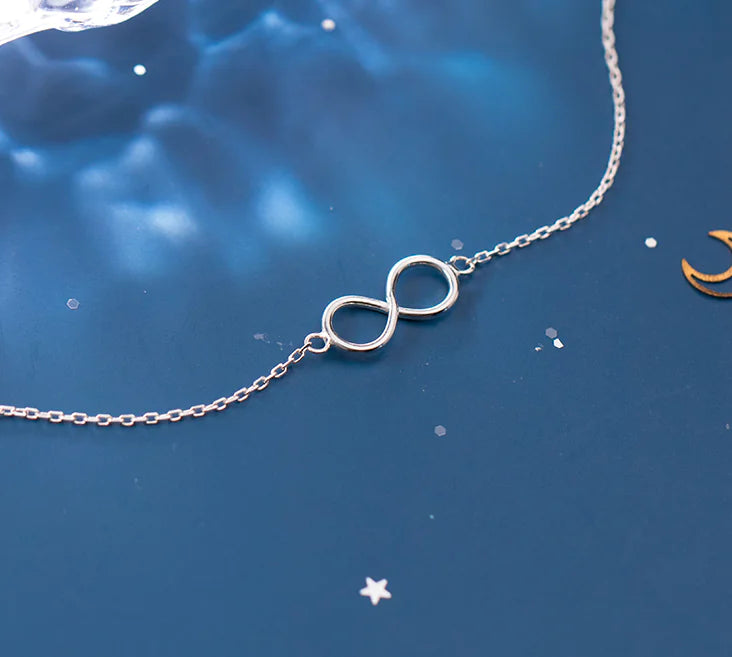 Infinity Bracelet - Minimal Elegance